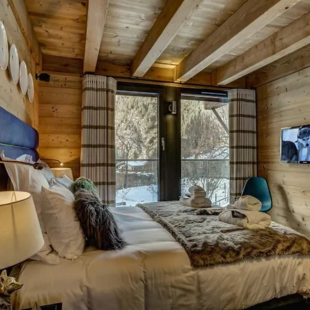 Luxury Chaelt With Sauna And 5bdr Apartment Gstaad